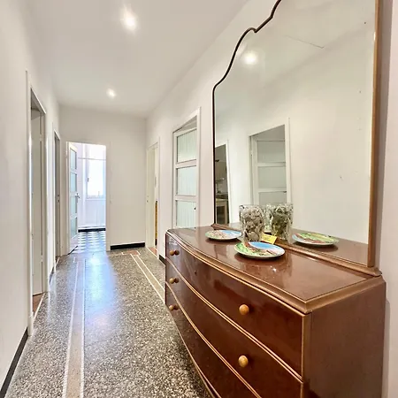 شقة Hostdomus - Casa Ester نولي