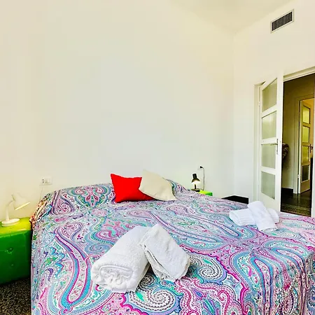Hostdomus - Casa Ester شقة